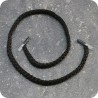 Cordon tressé noir  avec fermoirs 450 mm par 100